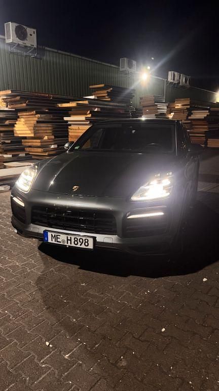 Gebraucht Porsche Cayenne 340 PS (250 kW) 2021 Grau SUV