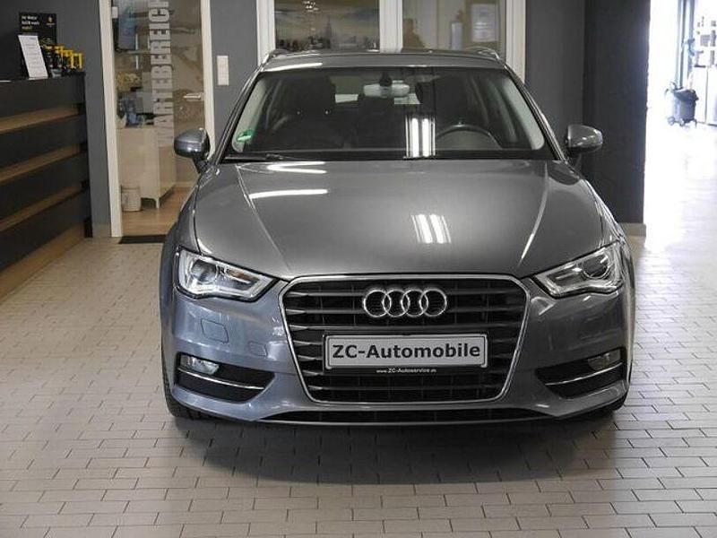 Gebraucht Audi A3 Ambiente 179 PS (131 kW) 2015 Andere Limousine