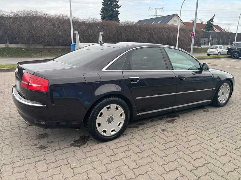 Gebraucht Audi A8 232 PS (170 kW) 2007 Violet Limousine