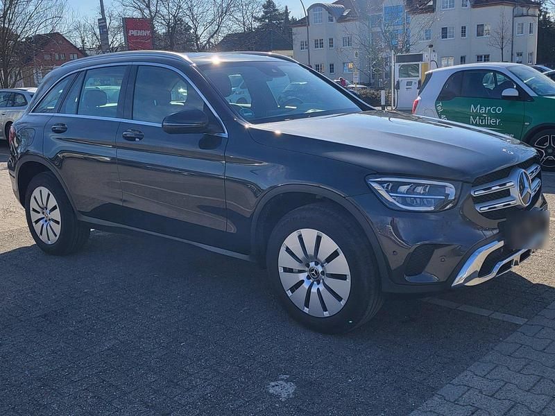 Gebraucht Mercedes GLC300e 194 PS (142 kW) 2022 Grau SUV