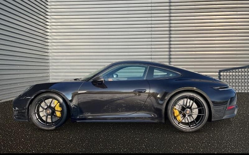 Neu Porsche 911 Carrera 4 GTS 541 PS (397 kW) 2025 Farbe nach wahl: dunkeloliveme Coupé