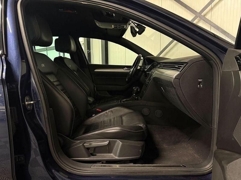 Gebraucht VW Passat Highline 239 PS (175 kW) 2016 Blau Kombi