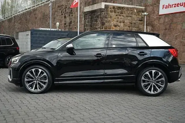 Gebraucht Audi SQ2 Comfort 300 PS (220 kW) 2021 Schwarz SUV