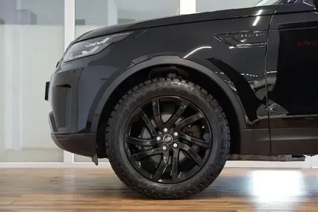 Gebraucht Land Rover Discovery SE 241 PS (177 kW) 2018 Schwarz SUV