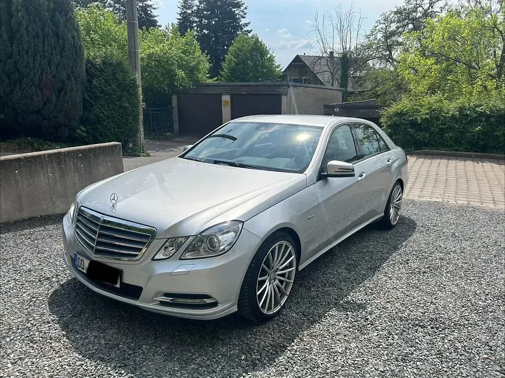 Occasion Mercedes E200 184 ch (135 kW) 2011 Argent Berline