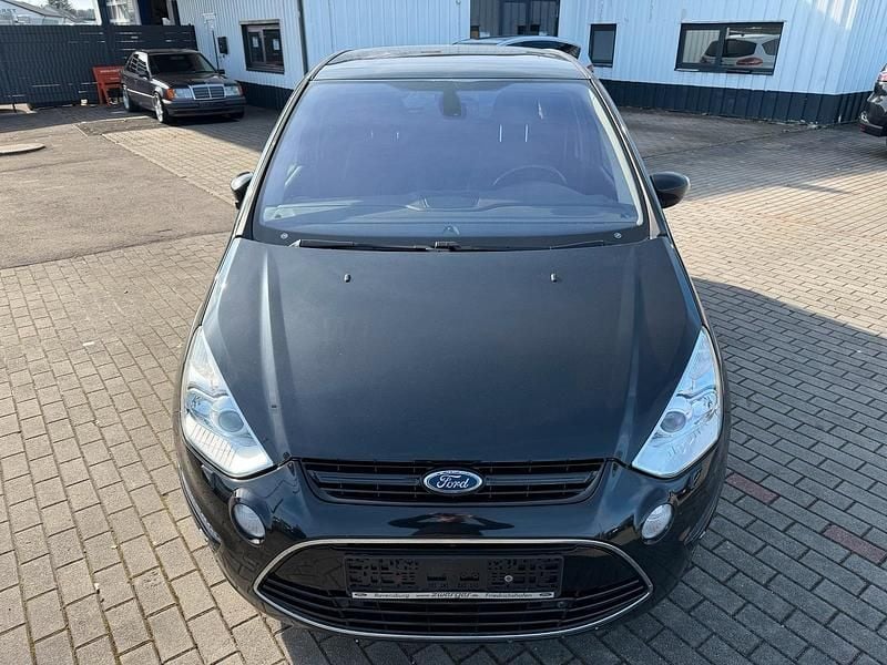 Gebraucht Ford S-MAX Titanium 163 PS (119 kW) 2010 Schwarz Van / Kleinbus