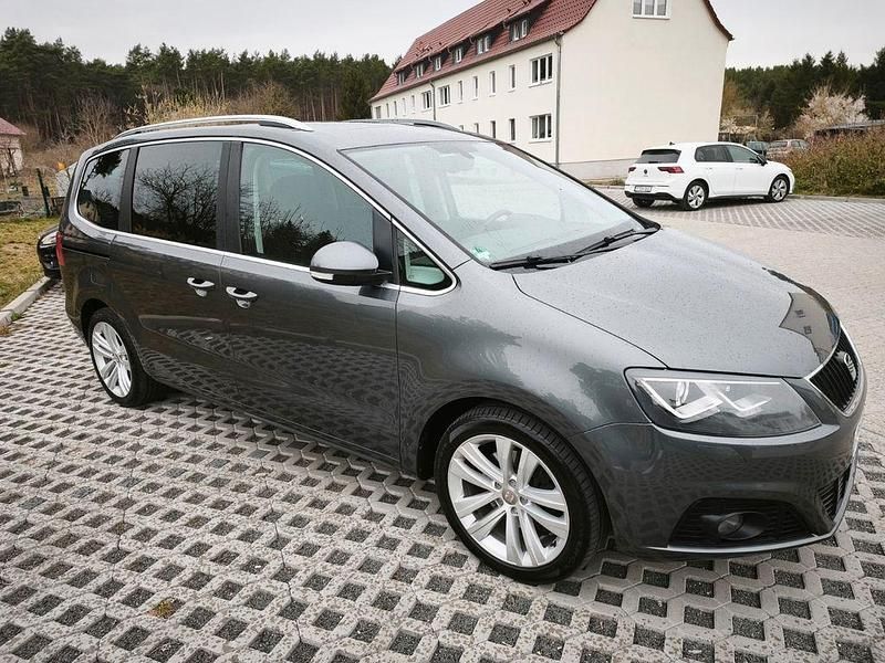 Gebraucht Seat Alhambra Style 140 PS (102 kW) 2013 Grau Van / Kleinbus