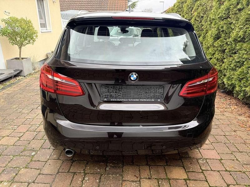 Gebraucht BMW 218 Active Tourer 136 PS (100 kW) 2015 Braun Van / Kleinbus