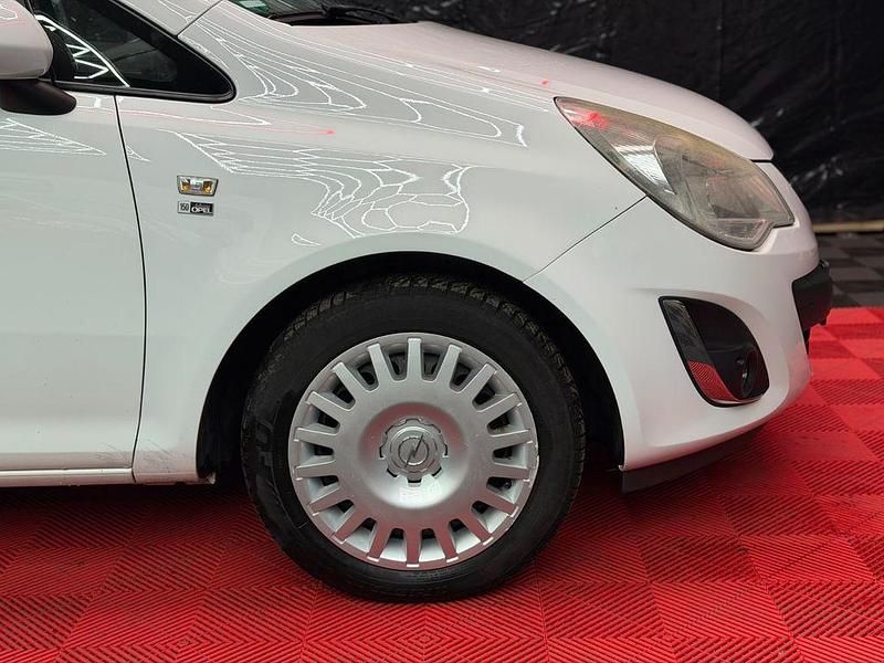 Second-hand Opel Corsa 87 CP (63 kW) 2012 Alb Hatchback