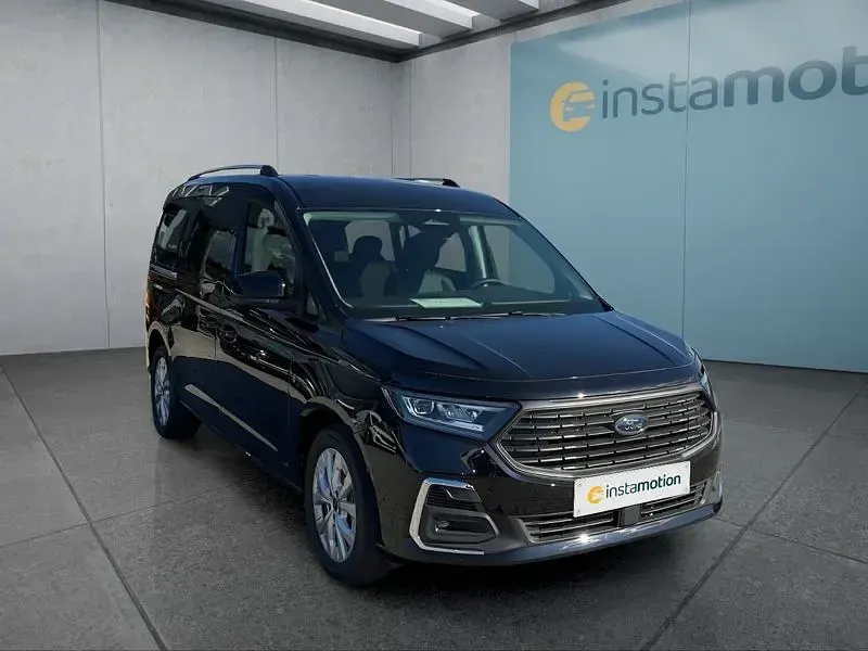 Neu Ford Tourneo 122 PS (89 kW) 2025 Schwarz Van / Kleinbus