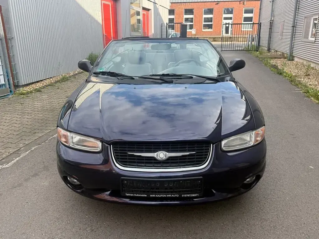 Second-hand Chrysler Stratus Limited 163 CP (119 kW) 2000 Albastru Cabrio