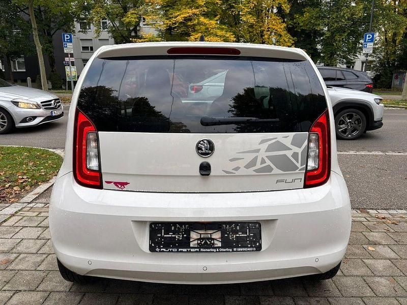 Gebraucht Skoda Citigo Fun 60 PS (44 kW) 2016 Weiß Kleinwagen