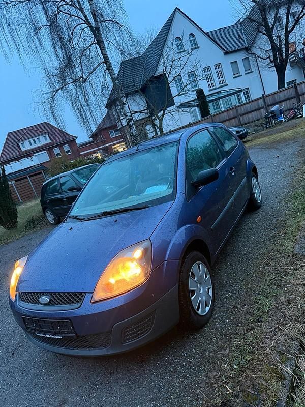 Gebraucht Ford Fiesta 69 PS (50 kW) 2006 Violet Kleinwagen