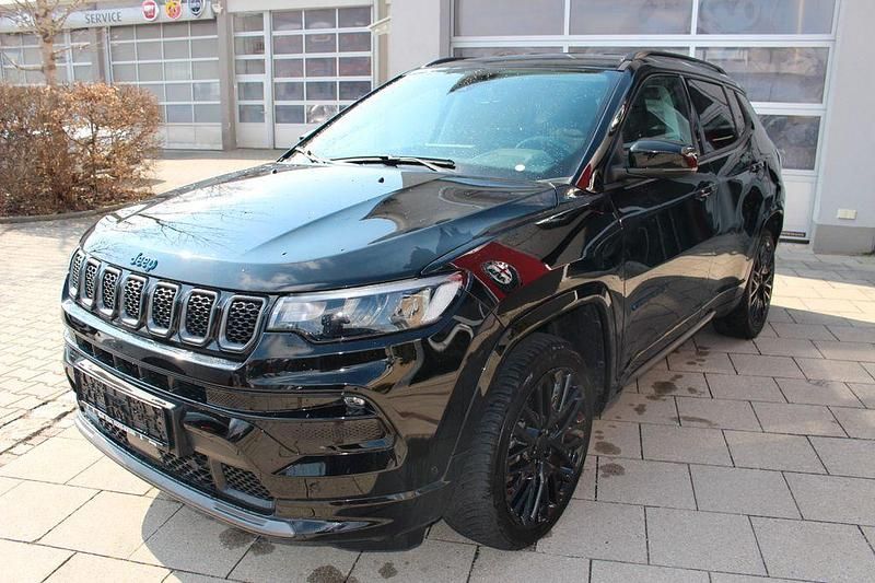 Gebraucht Jeep Compass 179 PS (131 kW) 2022 Schwarz SUV