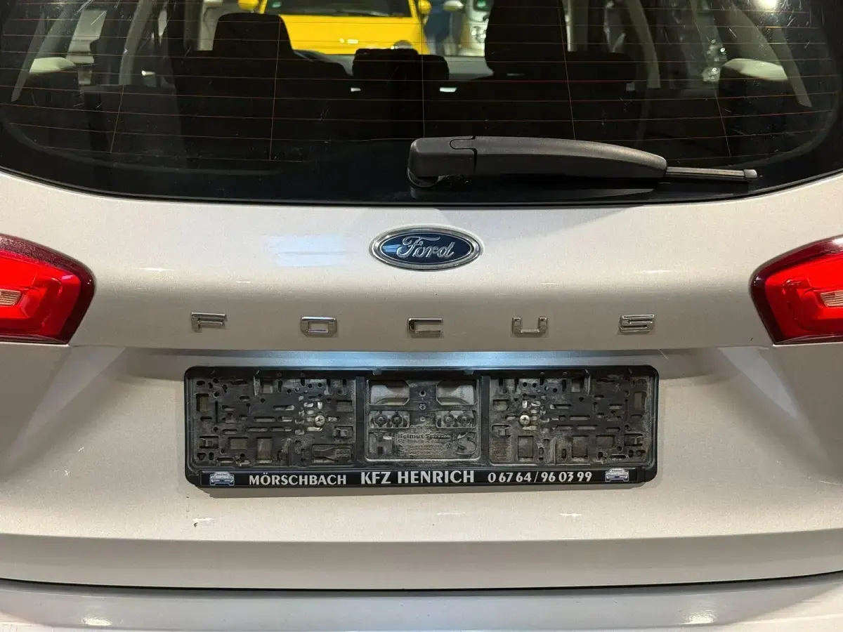 Gebraucht Ford Focus Cool & Connect 120 PS (88 kW) 2020 Silber Kombi
