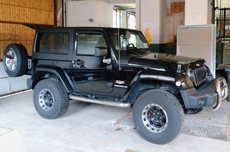 Gebraucht Jeep Wrangler Rubicon 200 PS (147 kW) 2007 Schwarz SUV