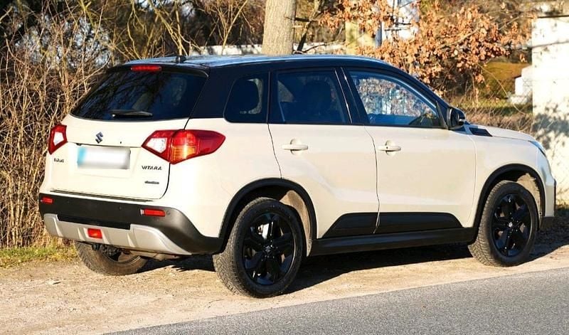 Gebraucht Suzuki Vitara 140 PS (102 kW) 2018 Braun SUV