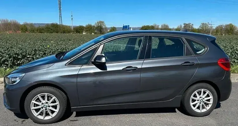 Gebraucht BMW 216 Active Tourer 116 PS (85 kW) 2017 Grau Van / Kleinbus