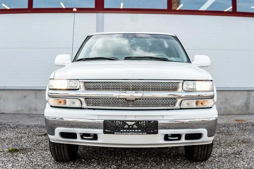Gebraucht Chevrolet Suburban 287 PS (211 kW) 2001 Weiß SUV