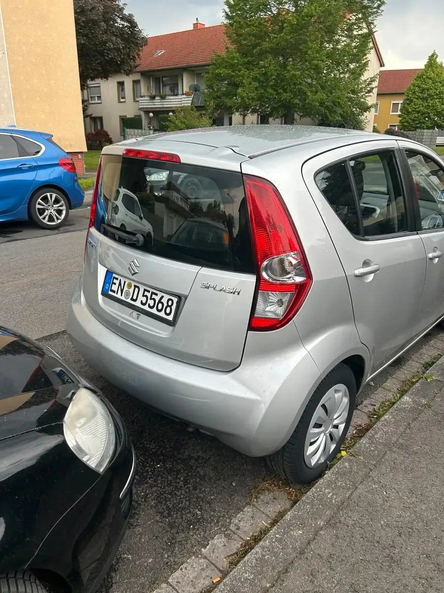 Gebraucht Suzuki Splash 65 PS (47 kW) 2009 Silber Kleinwagen
