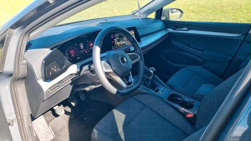 Gebraucht VW Golf VII 116 PS (85 kW) 2020 Grau Limousine