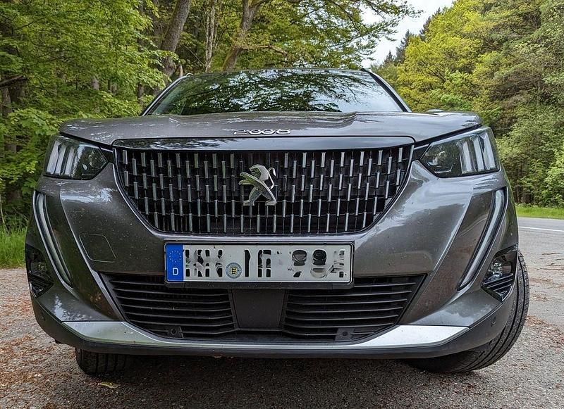 Gebraucht Peugeot 2008 GT 131 PS (96 kW) 2023 SUV