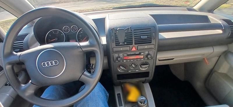 Gebraucht Audi A2 75 PS (55 kW) 2003 Rot Kleinwagen