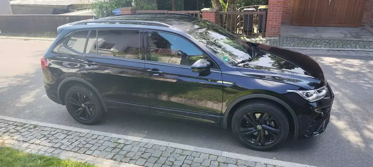 Gebraucht VW Tiguan Allspace R-line 190 PS (139 kW) 2022 Schwarz SUV