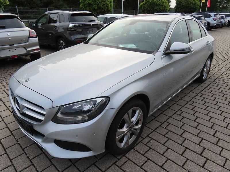 Silber Gebraucht 2018 Mercedes C180 Avantgarde Limousine | 17.390 € (Guter Preis) - Bild 1/4