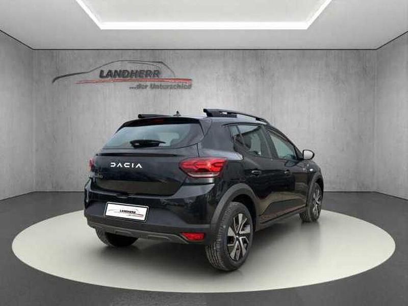 Neu Dacia Sandero Expression 91 PS (66 kW) 2025 Schwarz Limousine