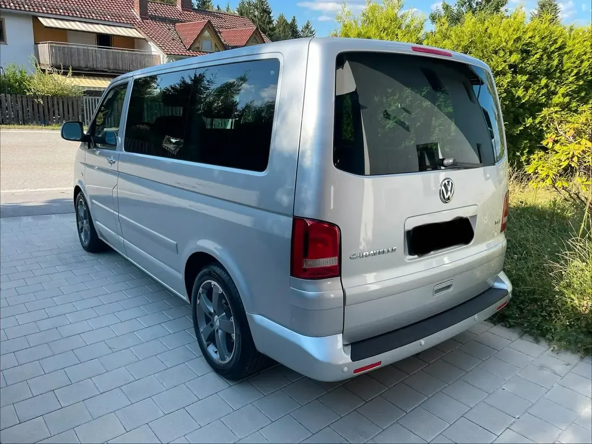 Gebraucht VW Caravelle 140 PS (102 kW) 2012 Silber Van