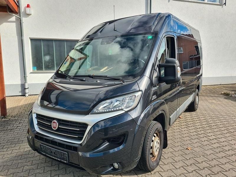 Schwarz Gebraucht 2015 Fiat Ducato Van | 12.400 € - Bild 1/4