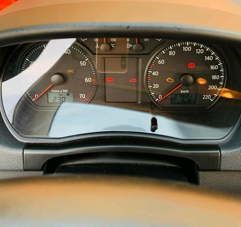 Gebraucht VW Polo 69 PS (50 kW) 2007 Grau Kleinwagen