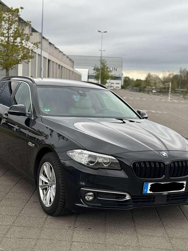 Schwarz Gebraucht 2014 BMW 525 Luxury Line Kombi | 15.000 € (Fairer Preis) - Bild 1/4