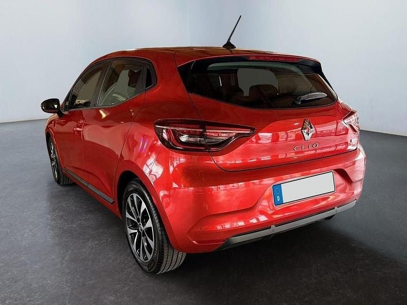 Gebraucht Renault Clio V Intens 141 PS (103 kW) 2021 Dezir red Kleinwagen