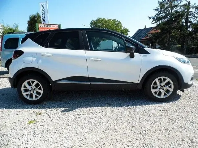Gebraucht Renault Captur LIMITED Deluxe 131 PS (96 kW) 2019 Weiß SUV