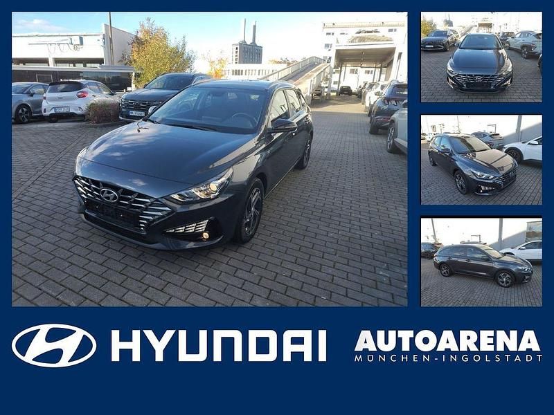 Dark knight / mic Gebraucht 2021 Hyundai i30 Edition Kombi | 16.975 € (Fairer Preis) - Bild 1/4