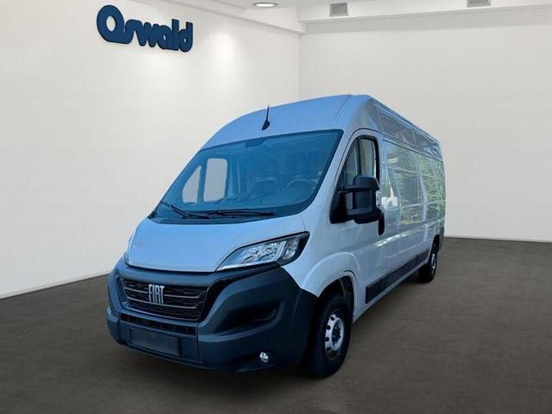 Weiß Gebraucht 2022 Fiat Ducato Van | 24.990 € (Guter Preis) - Bild 1/4