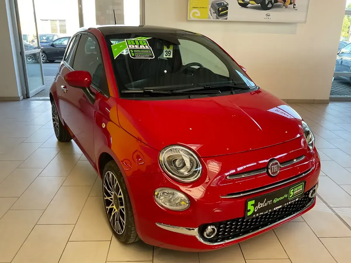 Gebraucht Fiat 500 Dolcevita 71 PS (52 kW) 2023 Rot Kleinwagen