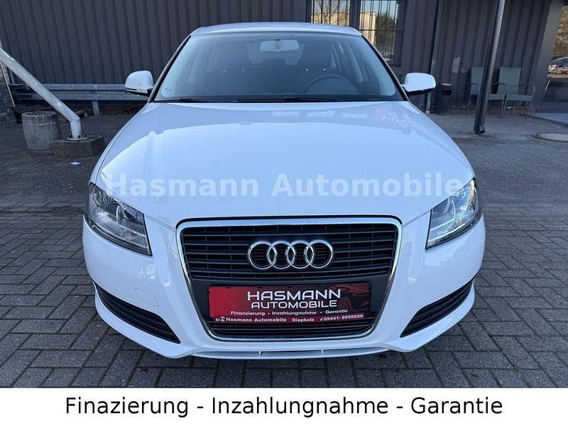 Gebraucht Audi A3 Attraction 105 PS (77 kW) 2012 Weiß Kleinwagen