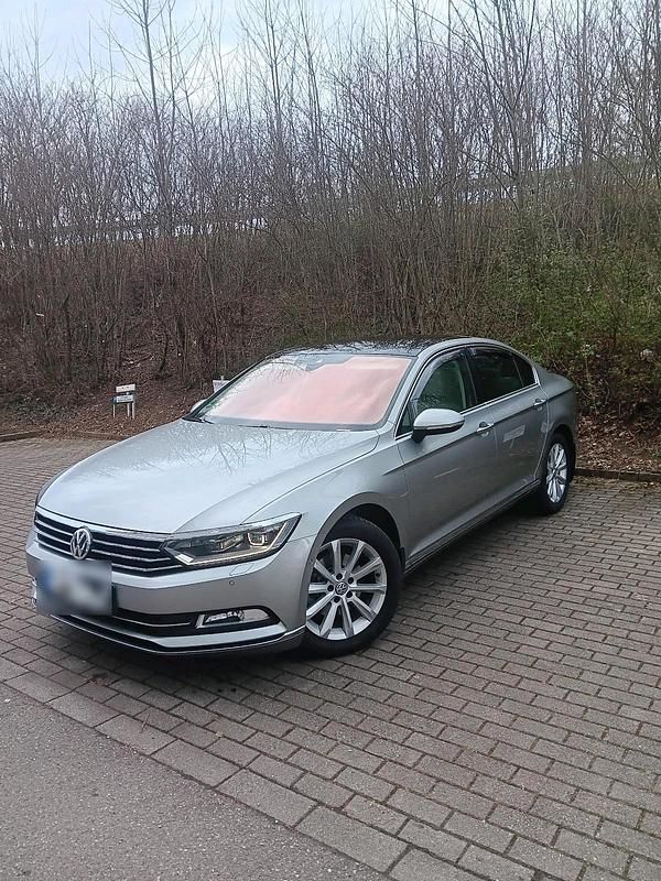 Gebraucht VW Passat Highline 150 PS (110 kW) 2015 Grau Limousine