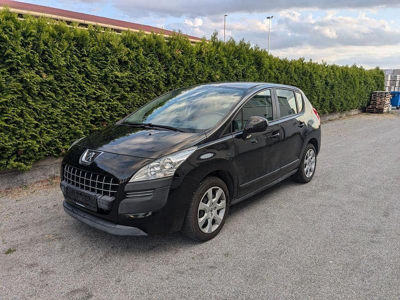 Schwarz Gebraucht 2010 Peugeot 3008 Tendance Limousine | 5.490 € (Fairer Preis) - Bild 1/4