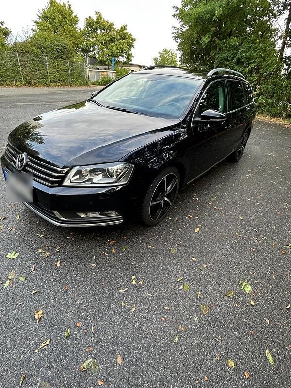 Usata VW Passat 170 CV (125 kW) 2014 Nero Station wagon