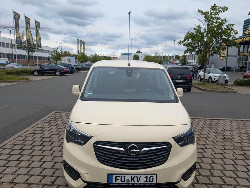 Silber Gebraucht 2020 Opel Combo Van / Kleinbus | 10.300 € (Fairer Preis) - Bild 1/2