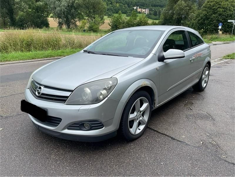 Silber Gebraucht 2005 Opel Astra GTC Coupé | 900 € (Superpreis) - Bild 1/4