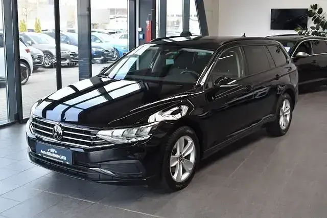 Second-hand VW Passat 150 CP (110 kW) 2022 Negru Break