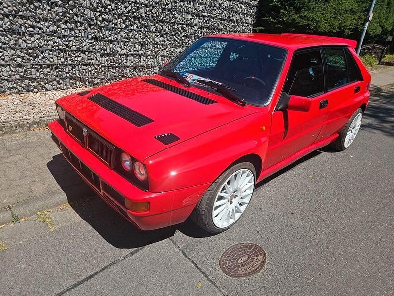 Gebraucht Lancia Delta 211 PS (155 kW) 1993 Rot Kleinwagen