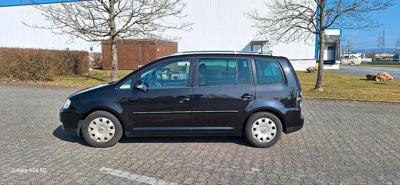 Schwarz Gebraucht 2005 VW Touran Van / Kleinbus | 1.450 € (Superpreis) - Bild 1/3