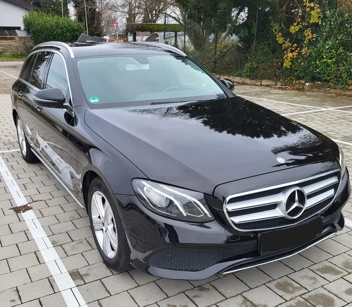Gebraucht Mercedes E220 194 PS (142 kW) 2016 Schwarz Kombi