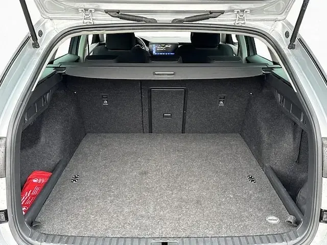 Gebraucht Skoda Octavia Ambition 116 PS (85 kW) 2021 Silber Kombi